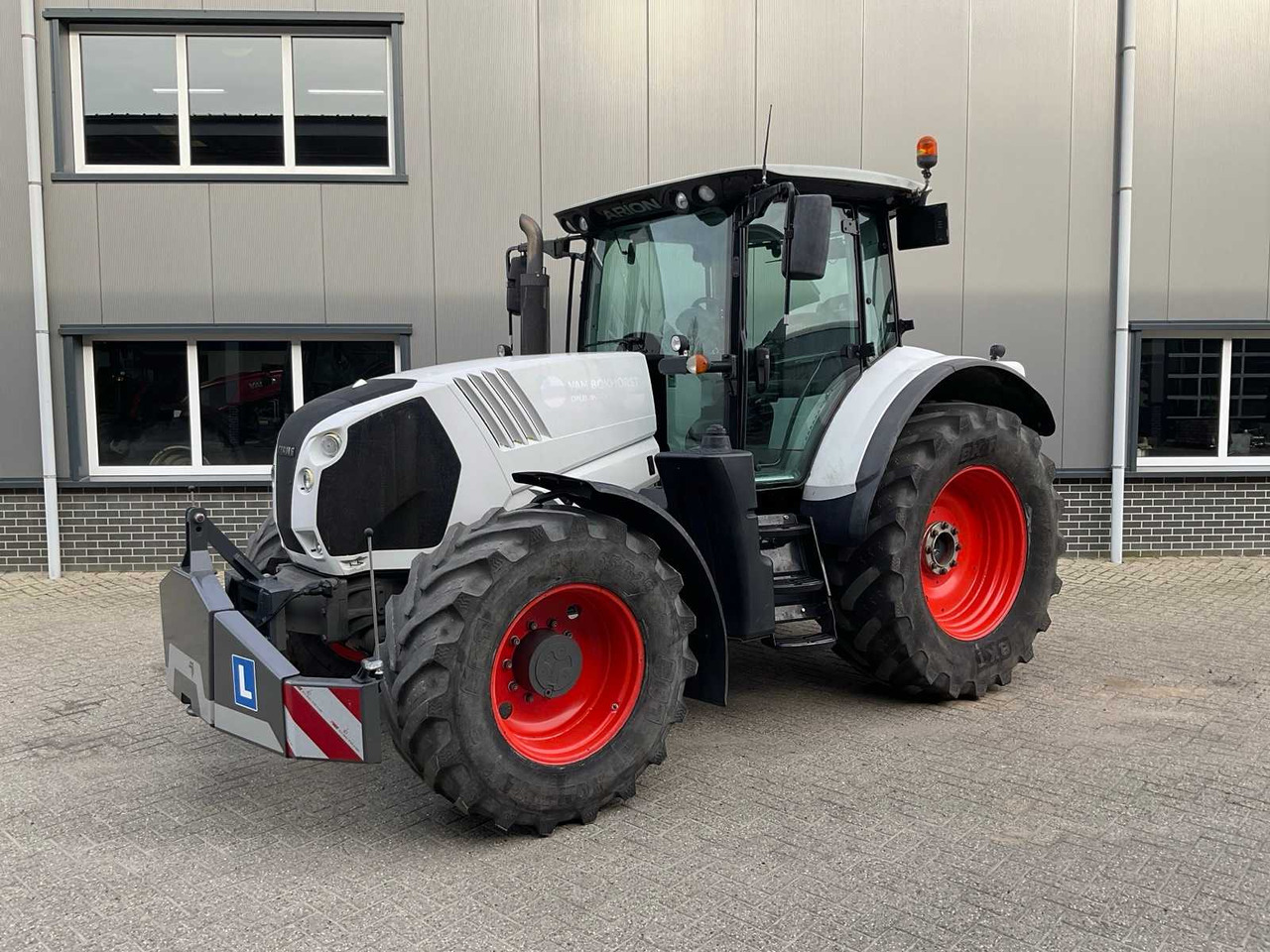 2013 CLAAS ARION 630 ALL-WHEEL DRIVE FARM TRACTOR - جرار: صور 1 2013 CLAAS ARION 630 ALL-WHEEL DRIVE FARM TRACTOR - جرار: صور 1
