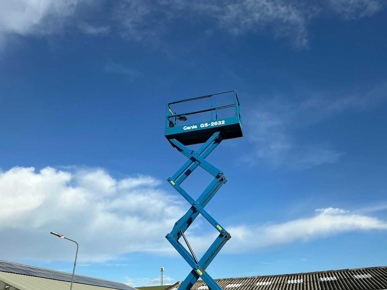 منصات هيدروليكية متنقلة 2013 GENIE GS-2632 AERIAL PLATFORM: صور 8