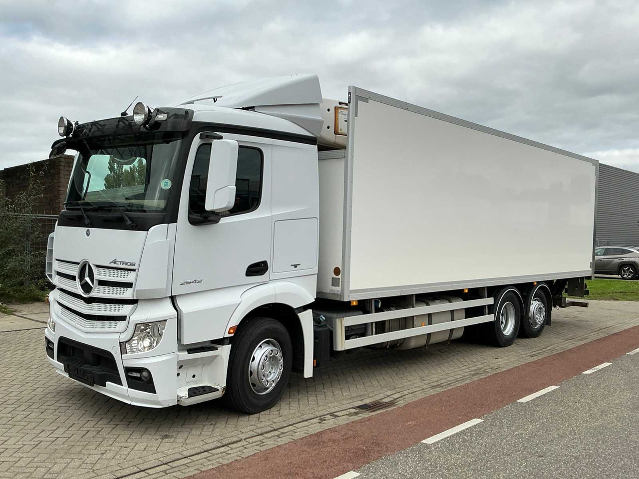2013 MERCEDES-BENZ ACTROS 2542 CONDITIONED TRUCK - شاحنة: صور 1 2013 MERCEDES-BENZ ACTROS 2542 CONDITIONED TRUCK - شاحنة: صور 1