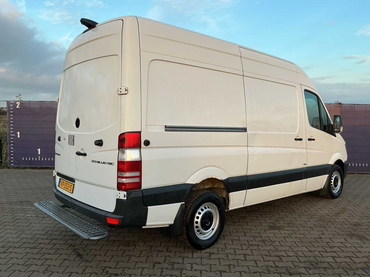 2015 - MERCEDES-BENZ - SPRINTER - 413 2.2 CDI 366 HDDC - COMMERCIAL VEHICLE - الشاحنات الصغيرة: صور 4 2015 - MERCEDES-BENZ - SPRINTER - 413 2.2 CDI 366 HDDC - COMMERCIAL VEHICLE - الشاحنات الصغيرة: صور 4