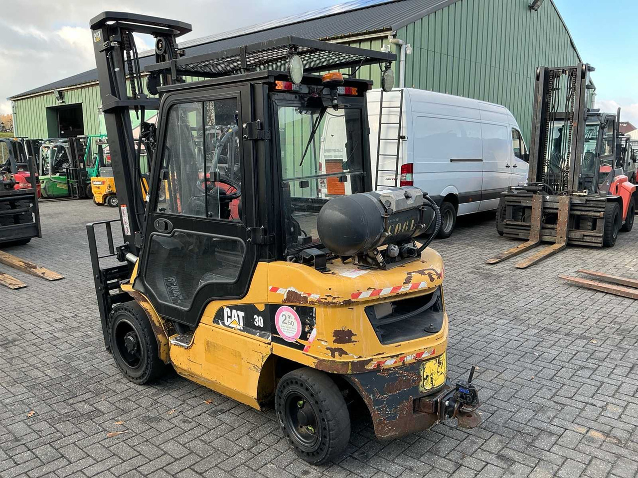 2016 CATERPILLAR GP30NT FORKLIFT - رافعة شوكية: صور 3 2016 CATERPILLAR GP30NT FORKLIFT - رافعة شوكية: صور 3