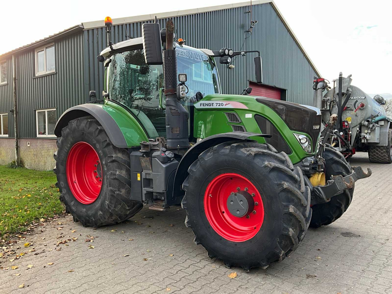 2017 FENDT 720 VARIO ALL-WHEEL DRIVE AGRICULTURAL TRACTOR - جرار: صور 2 2017 FENDT 720 VARIO ALL-WHEEL DRIVE AGRICULTURAL TRACTOR - جرار: صور 2