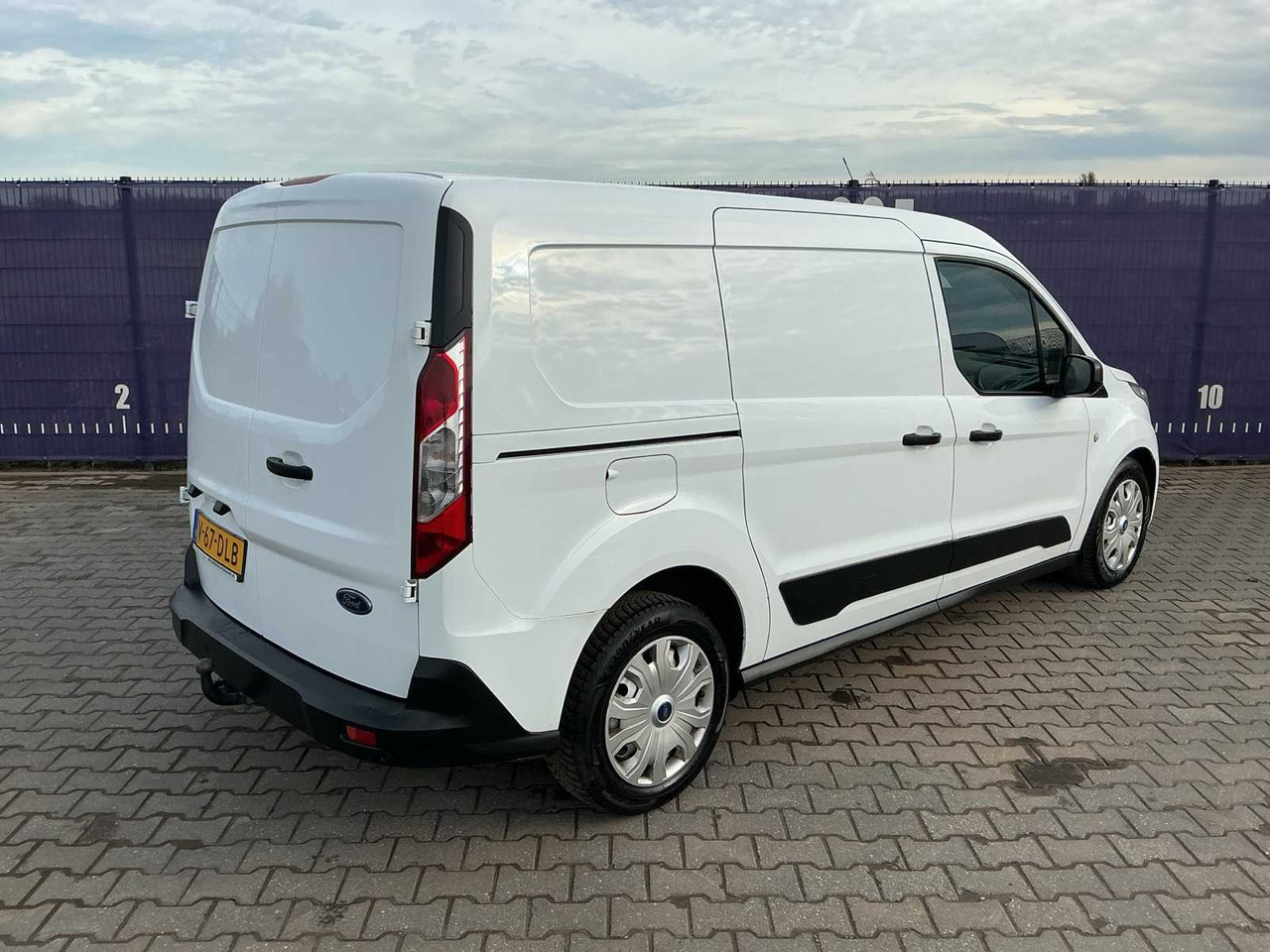 2019 - FORD - TRANSIT CONNECT - 1.5 ECOBLUE L2 TREND - COMMERCIAL VEHICLE - الشاحنات الصغيرة: صور 4 2019 - FORD - TRANSIT CONNECT - 1.5 ECOBLUE L2 TREND - COMMERCIAL VEHICLE - الشاحنات الصغيرة: صور 4