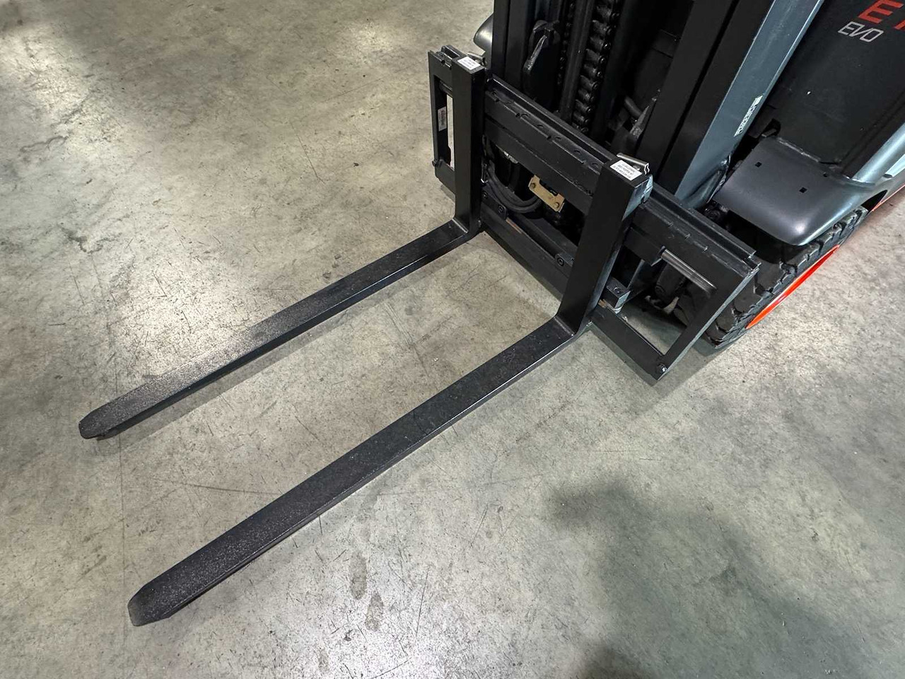 2019 HAWKER BATTERY 08/2025 SERVICE+UVV 10/2026 LINDE E16L TRIPLEX ELECTRIC FORKLIFT 5,427 HOURS - رافعة شوكية: صور 5 2019 HAWKER BATTERY 08/2025 SERVICE+UVV 10/2026 LINDE E16L TRIPLEX ELECTRIC FORKLIFT 5,427 HOURS - رافعة شوكية: صور 5