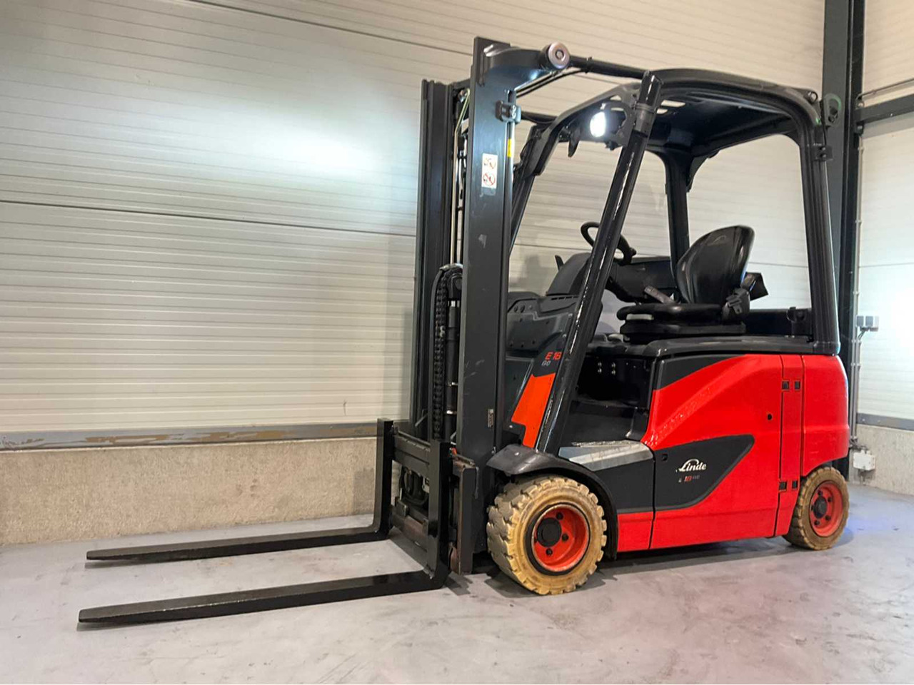 2019 LINDE E18PH-02 1800KG FORKLIFT - رافعة شوكية: صور 1 2019 LINDE E18PH-02 1800KG FORKLIFT - رافعة شوكية: صور 1