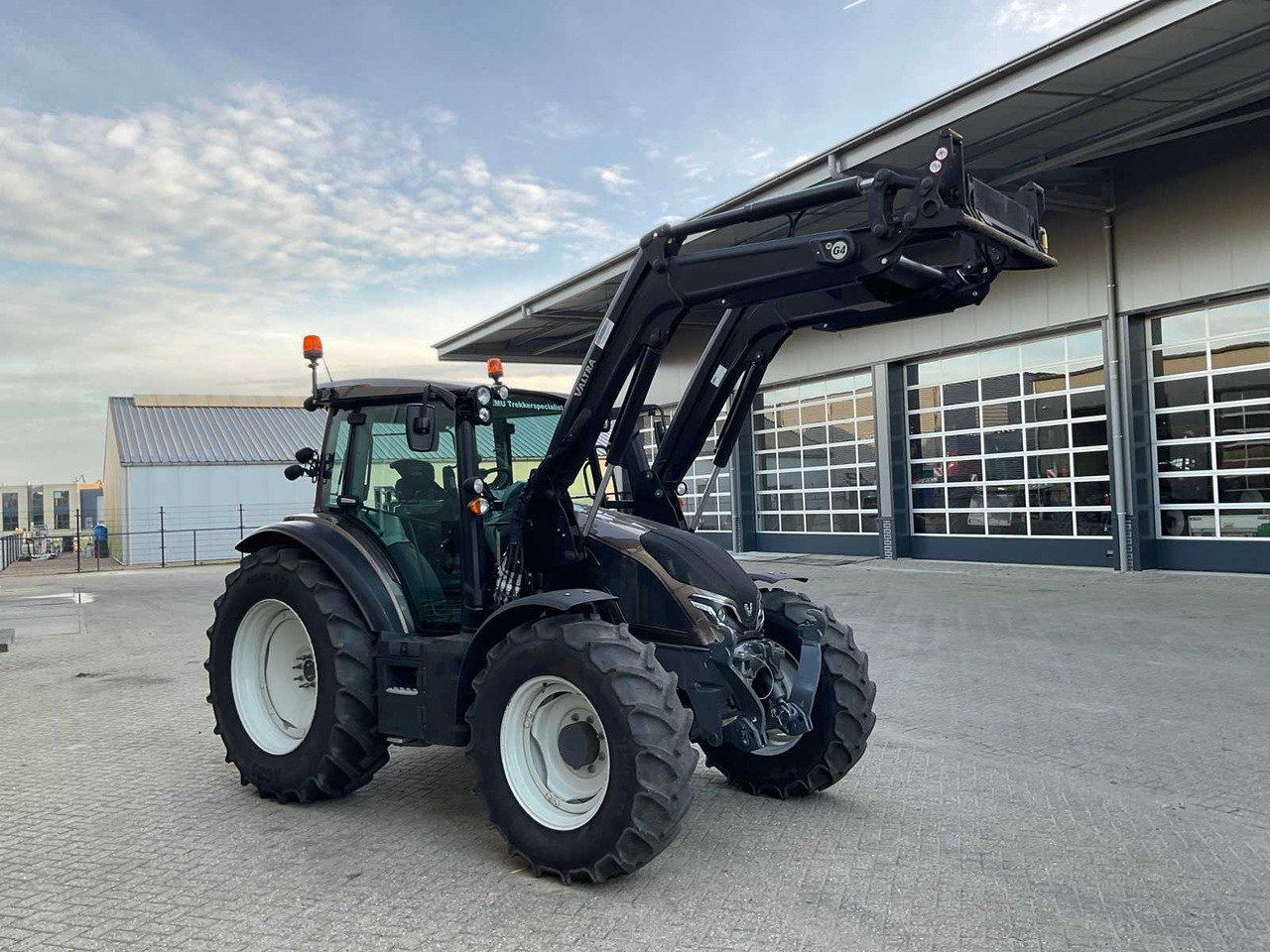 2022 VALTRA G115 HITECH ALL-WHEEL DRIVE FARM TRACTOR - جرار: صور 5 2022 VALTRA G115 HITECH ALL-WHEEL DRIVE FARM TRACTOR - جرار: صور 5
