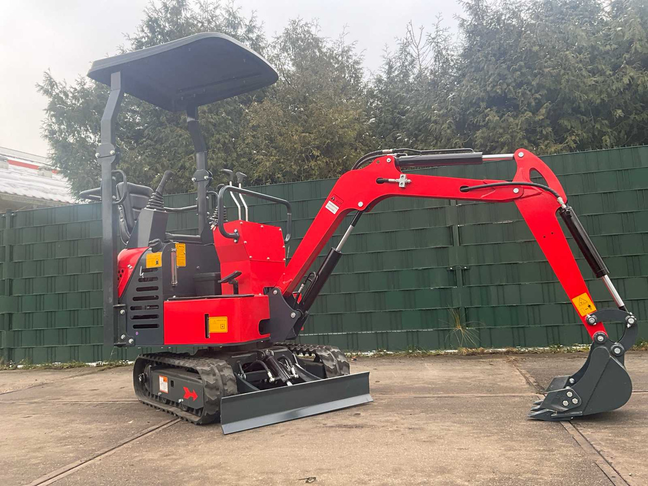 2024 - HH - L10 - MINI EXCAVATOR - حفارة مصغرة: صور 2 2024 - HH - L10 - MINI EXCAVATOR - حفارة مصغرة: صور 2