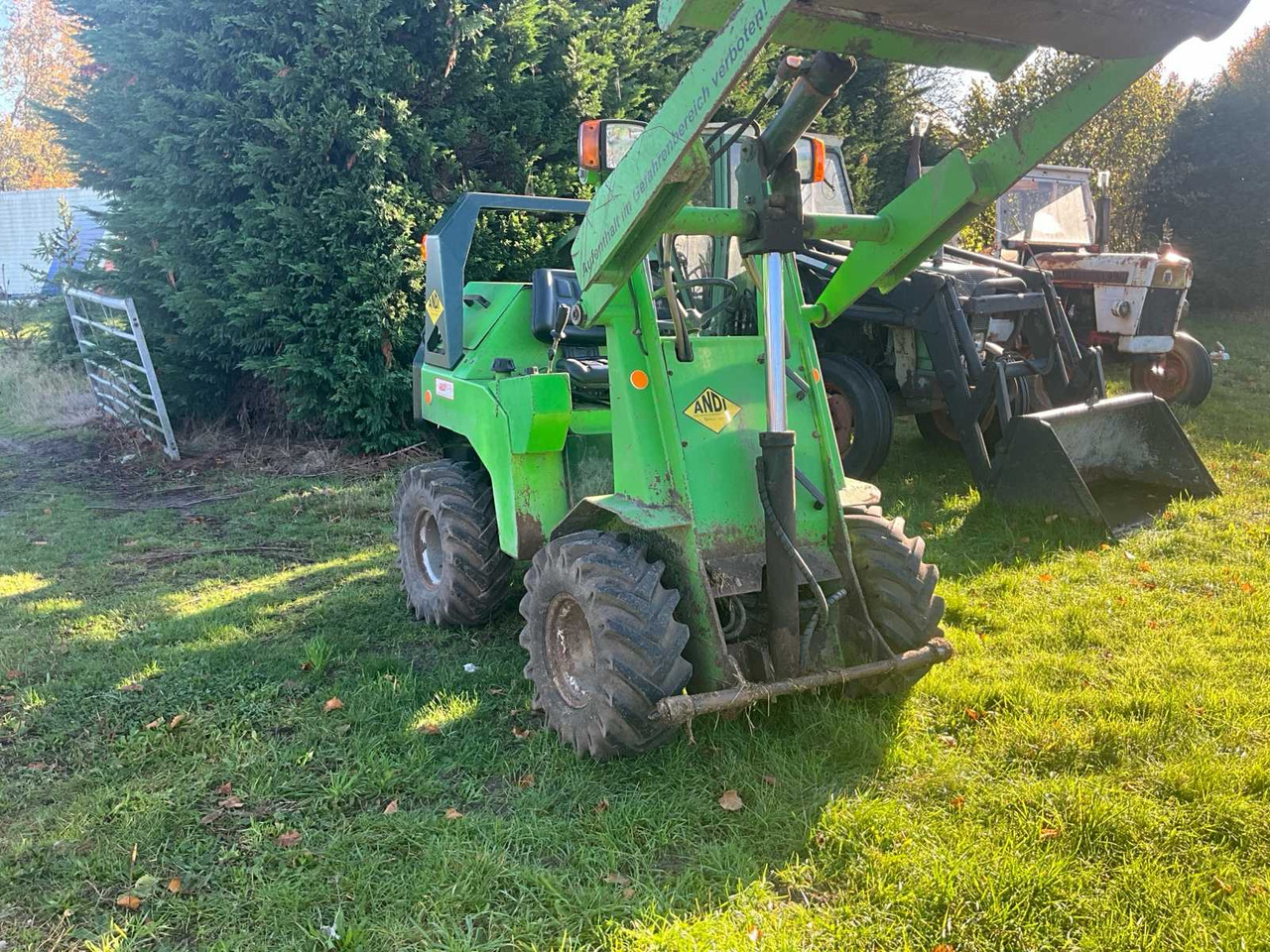 Andi - بلدوزر: صور 2 Andi - بلدوزر: صور 2