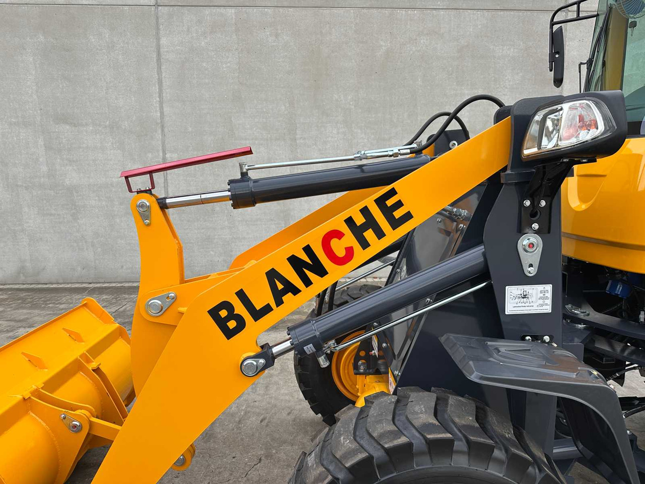 اللودر بعجل BLANCHE - 2025 - TW36 - WHEEL LOADER: صور 11 اللودر بعجل BLANCHE - 2025 - TW36 - WHEEL LOADER: صور 11