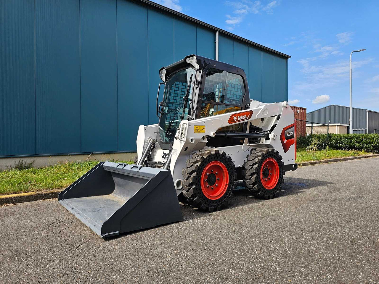 Bobcat S510 - اللودر بعجل: صور 1 Bobcat S510 - اللودر بعجل: صور 1