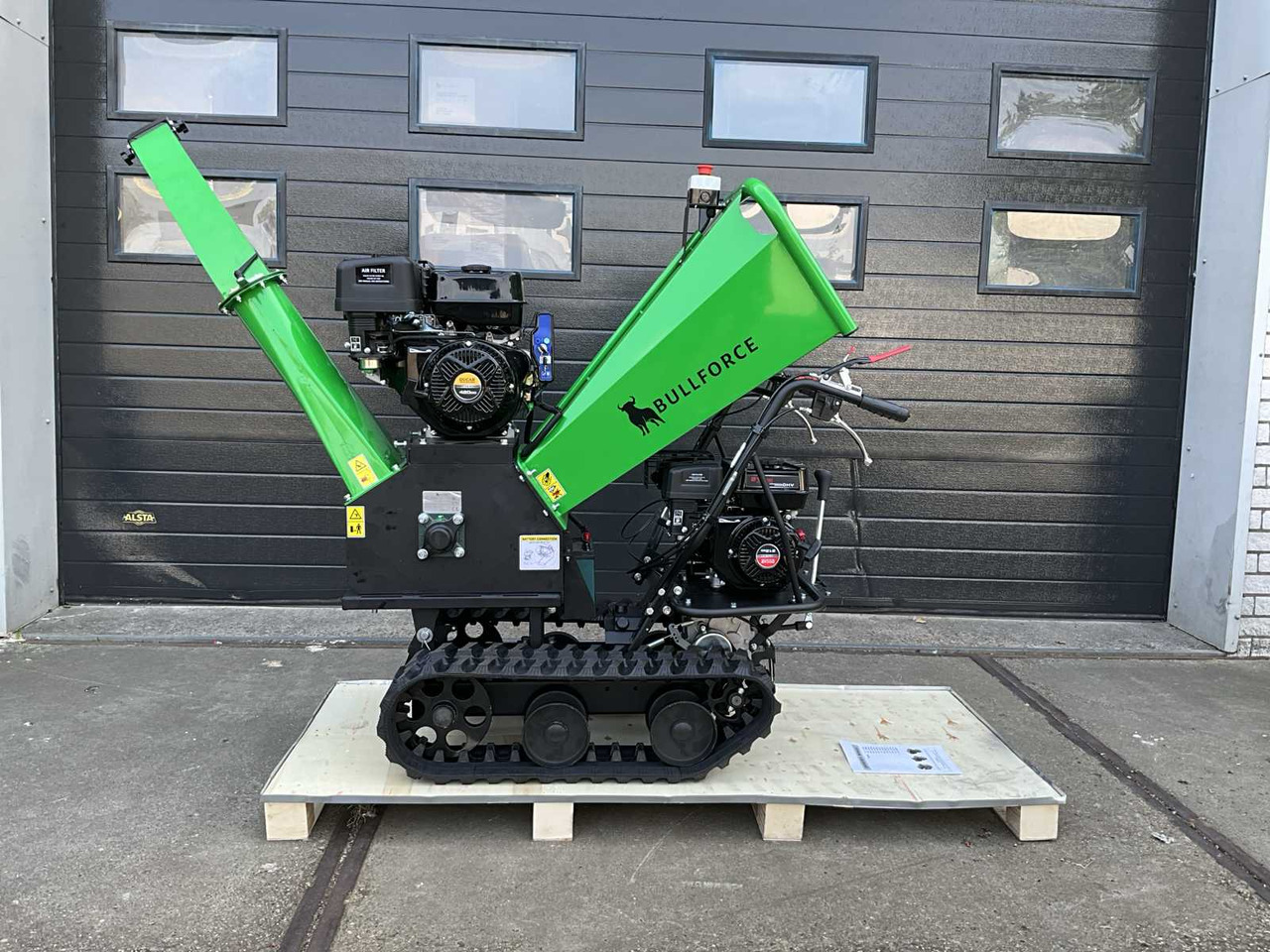Bullforce TG1500 - ماكينة تقطيع الأغصان: صور 1 Bullforce TG1500 - ماكينة تقطيع الأغصان: صور 1