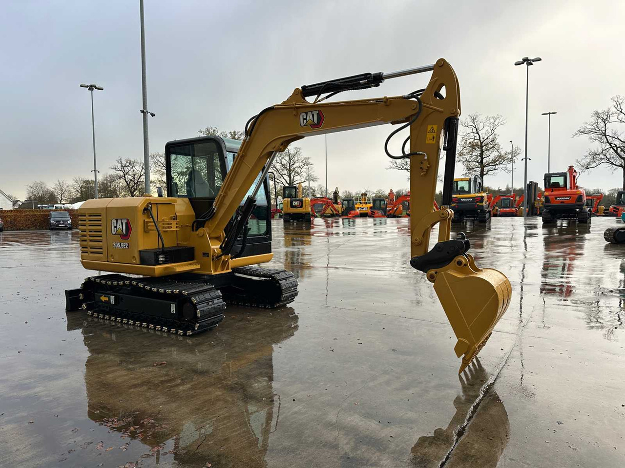 CATERPILLAR - 2017 - 305.5E2 - MIDI EXCAVATOR - حفارة: صور 3 CATERPILLAR - 2017 - 305.5E2 - MIDI EXCAVATOR - حفارة: صور 3