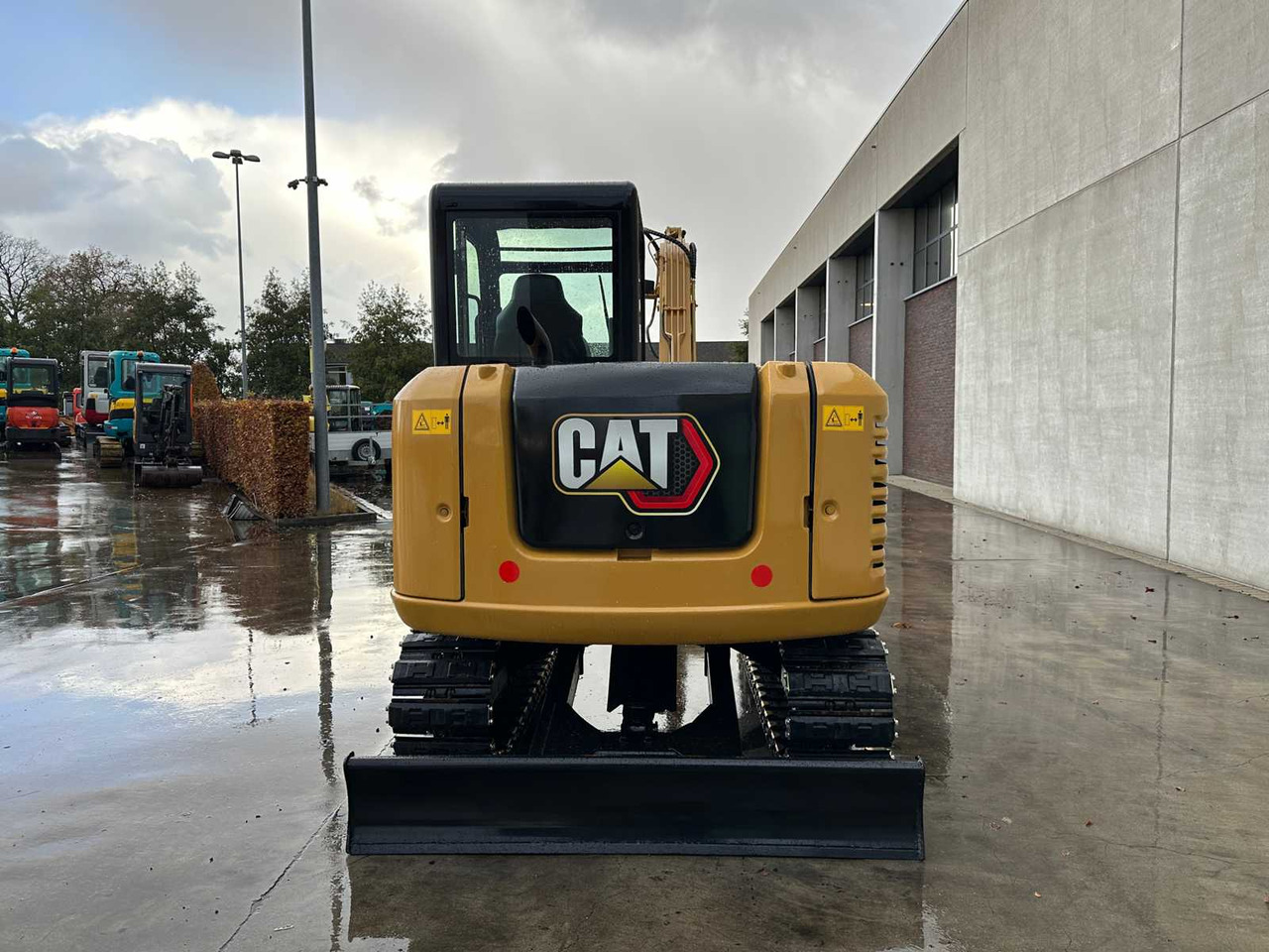 CATERPILLAR - 2017 - 305.5E2 - MIDI EXCAVATOR - حفارة: صور 5 CATERPILLAR - 2017 - 305.5E2 - MIDI EXCAVATOR - حفارة: صور 5