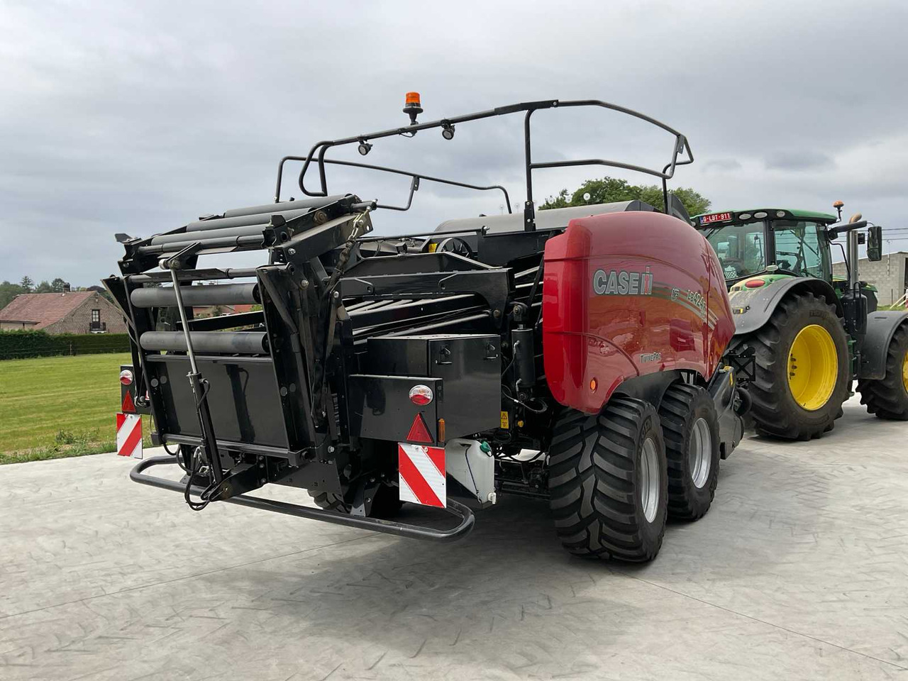 Case IH LB424R XLD - مكبس القش الدائري: صور 5 Case IH LB424R XLD - مكبس القش الدائري: صور 5