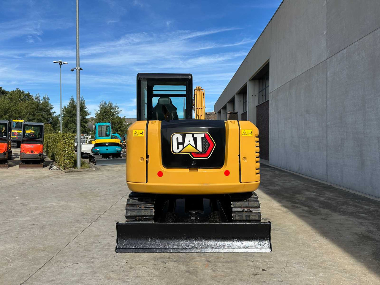 Caterpillar 305.5 - حفارات زحافة: صور 5 Caterpillar 305.5 - حفارات زحافة: صور 5