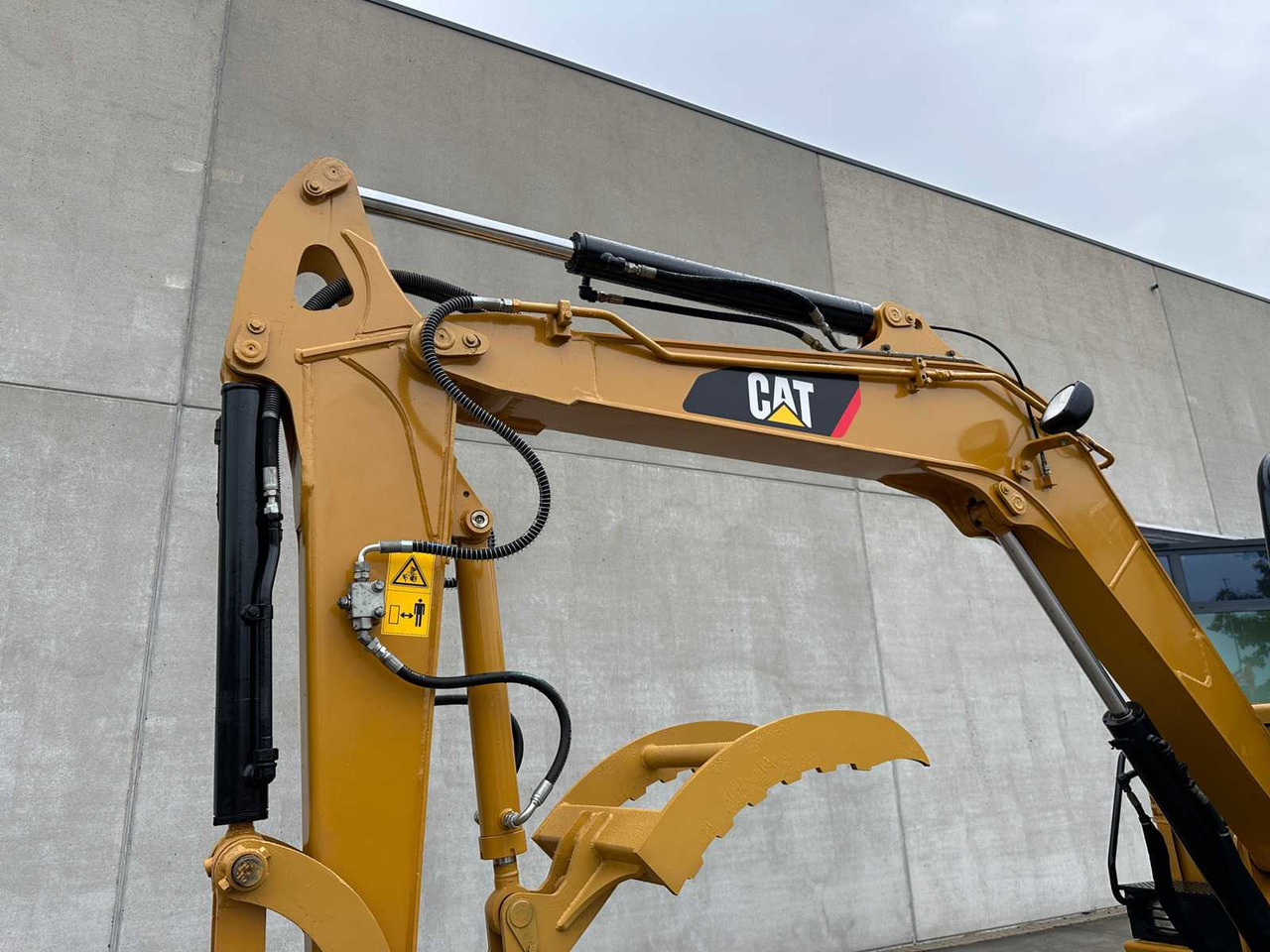 حفارات زحافة Caterpillar 305.5: صور 9