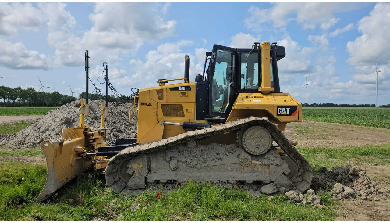 بلدوزر Caterpillar D6N: صور 7
