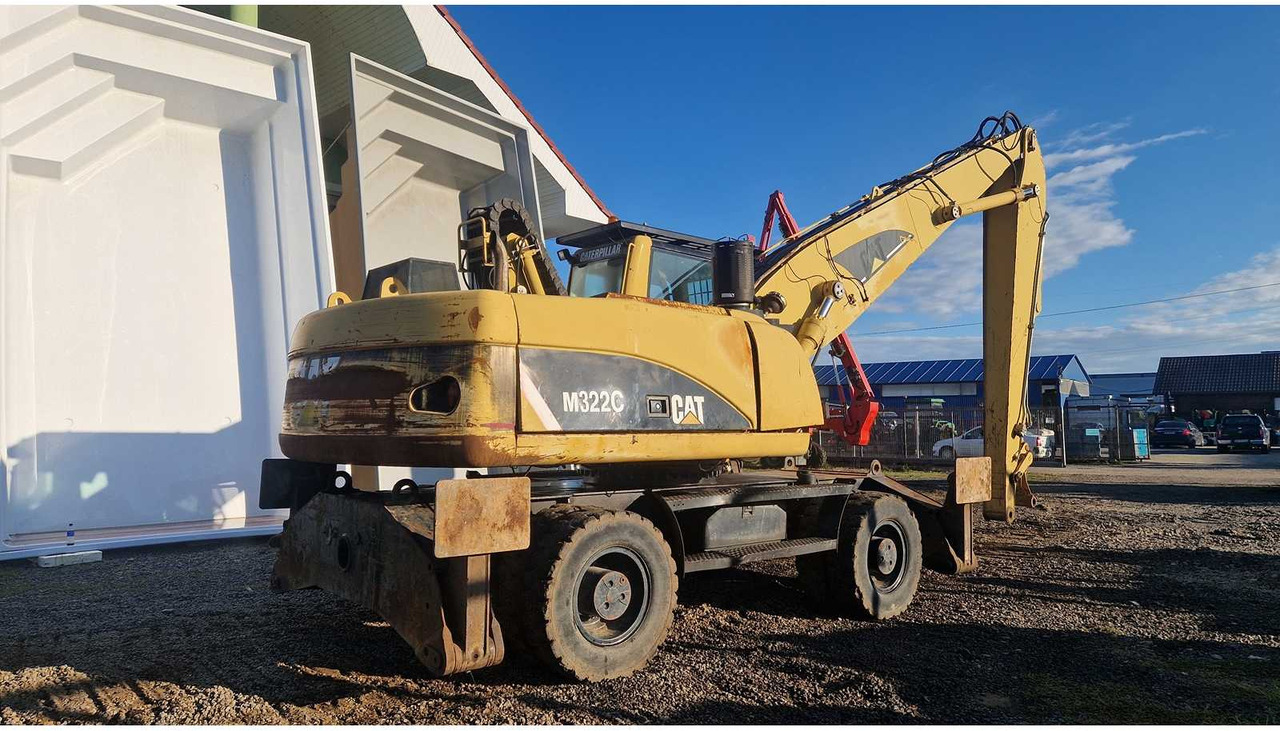 Caterpillar M322C - حفارة على عجلات: صور 3 Caterpillar M322C - حفارة على عجلات: صور 3
