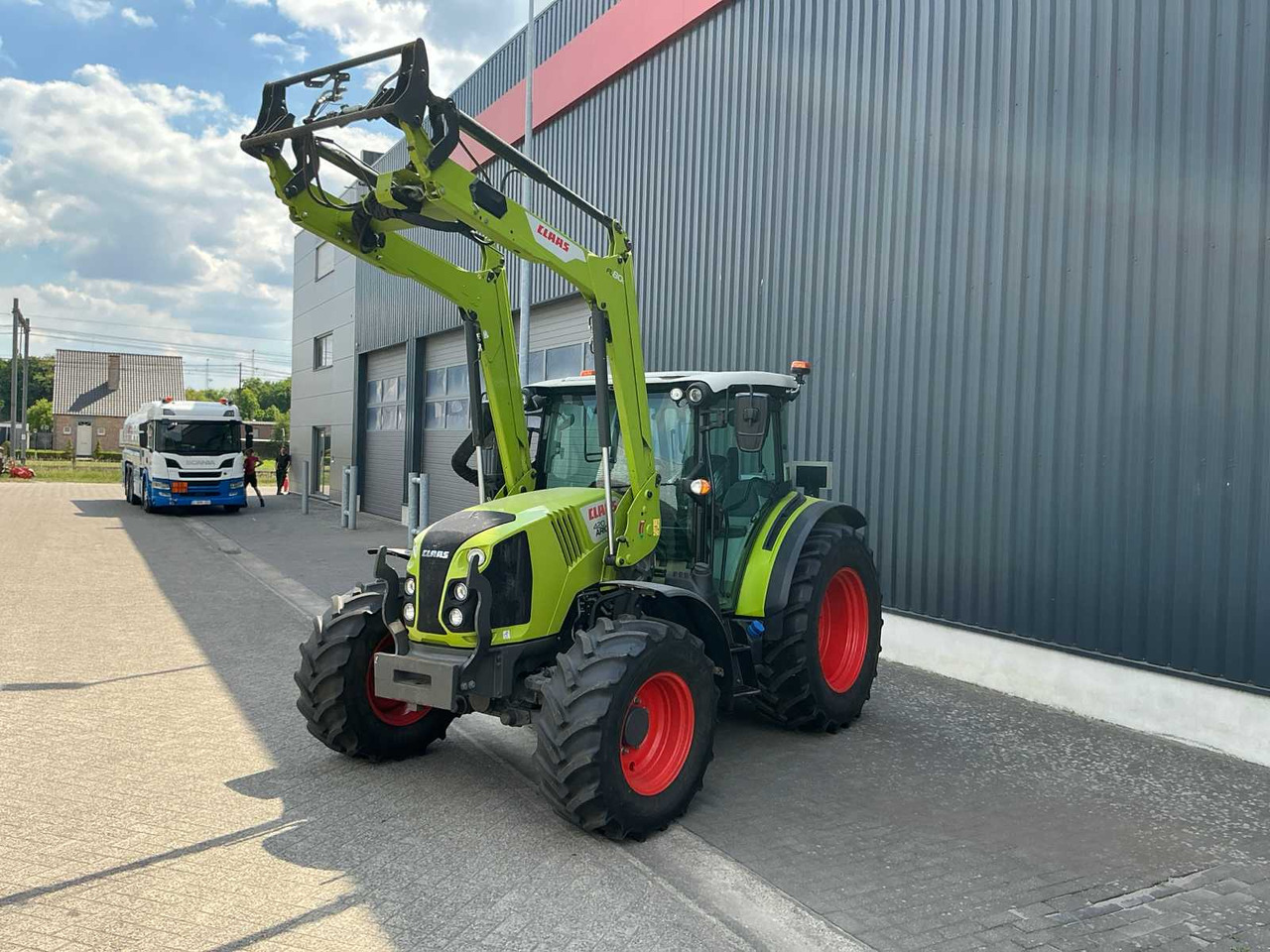 Claas 420 arion - جرار: صور 1 Claas 420 arion - جرار: صور 1