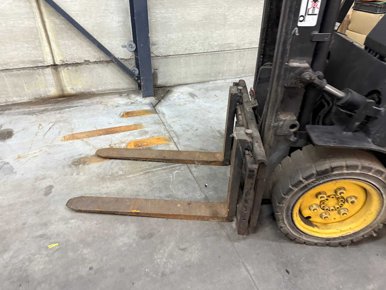 DAEWOO - 2005 - D30S - FORKLIFT - رافعة شوكية: صور 5 DAEWOO - 2005 - D30S - FORKLIFT - رافعة شوكية: صور 5