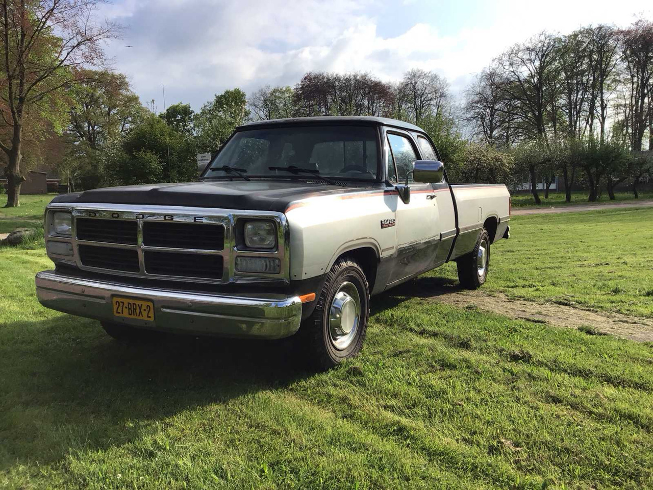 DODGE - 1992 - RAM 250 - TRUCK - شاحنة: صور 2 DODGE - 1992 - RAM 250 - TRUCK - شاحنة: صور 2