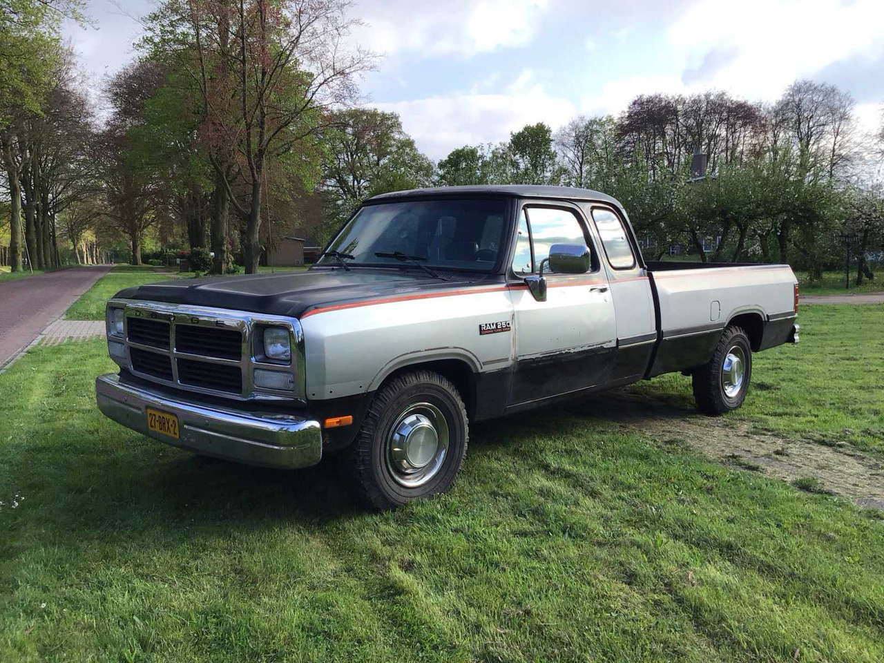 DODGE - 1992 - RAM 250 - TRUCK - شاحنة: صور 1 DODGE - 1992 - RAM 250 - TRUCK - شاحنة: صور 1