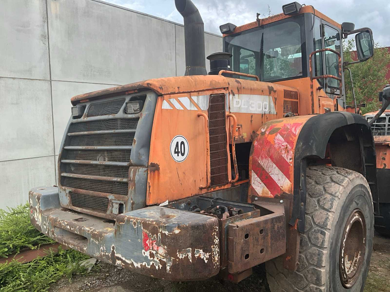 DOOSAN DL300 - اللودر بعجل: صور 4 DOOSAN DL300 - اللودر بعجل: صور 4