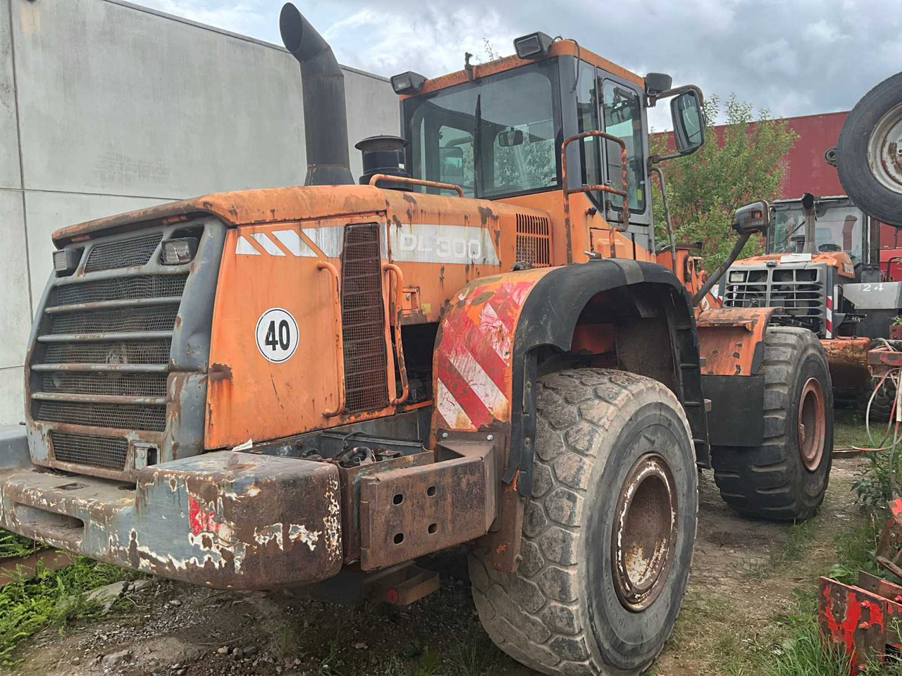DOOSAN DL300 - اللودر بعجل: صور 2 DOOSAN DL300 - اللودر بعجل: صور 2