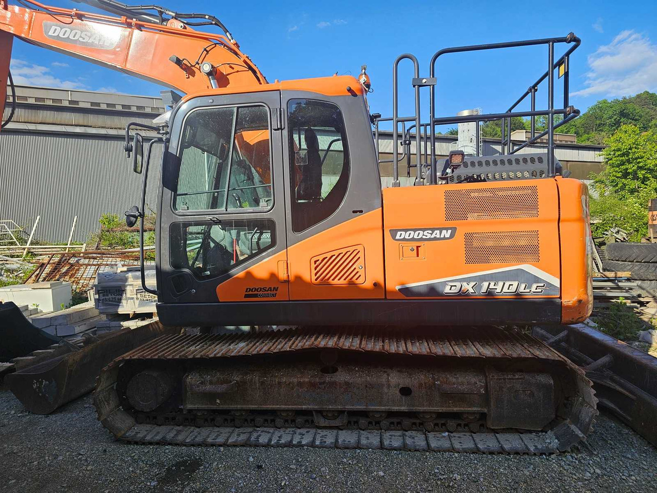 DOOSAN DX140LCR-7 - حفارات زحافة: صور 3 DOOSAN DX140LCR-7 - حفارات زحافة: صور 3