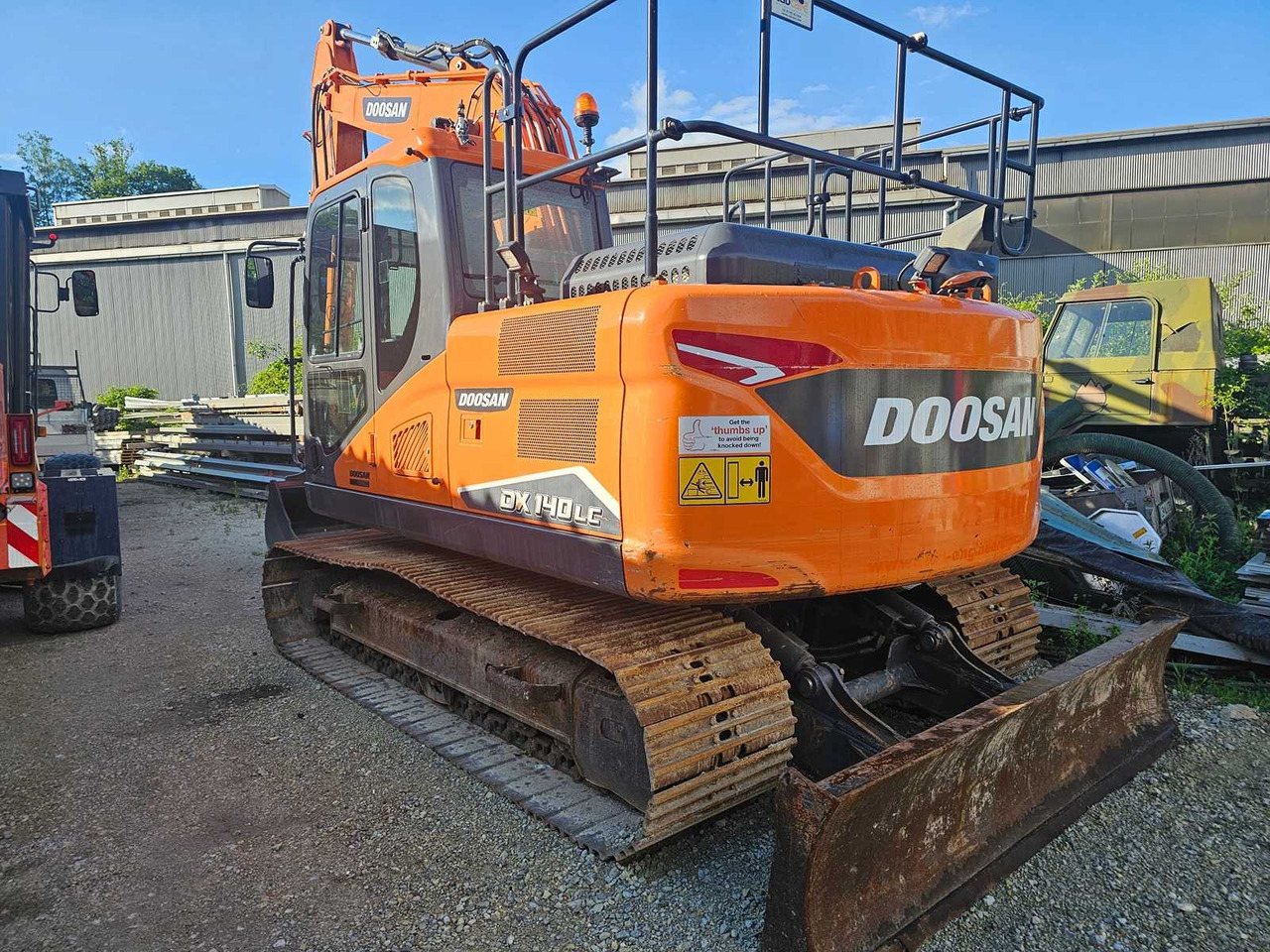 DOOSAN DX140LCR-7 - حفارات زحافة: صور 2 DOOSAN DX140LCR-7 - حفارات زحافة: صور 2