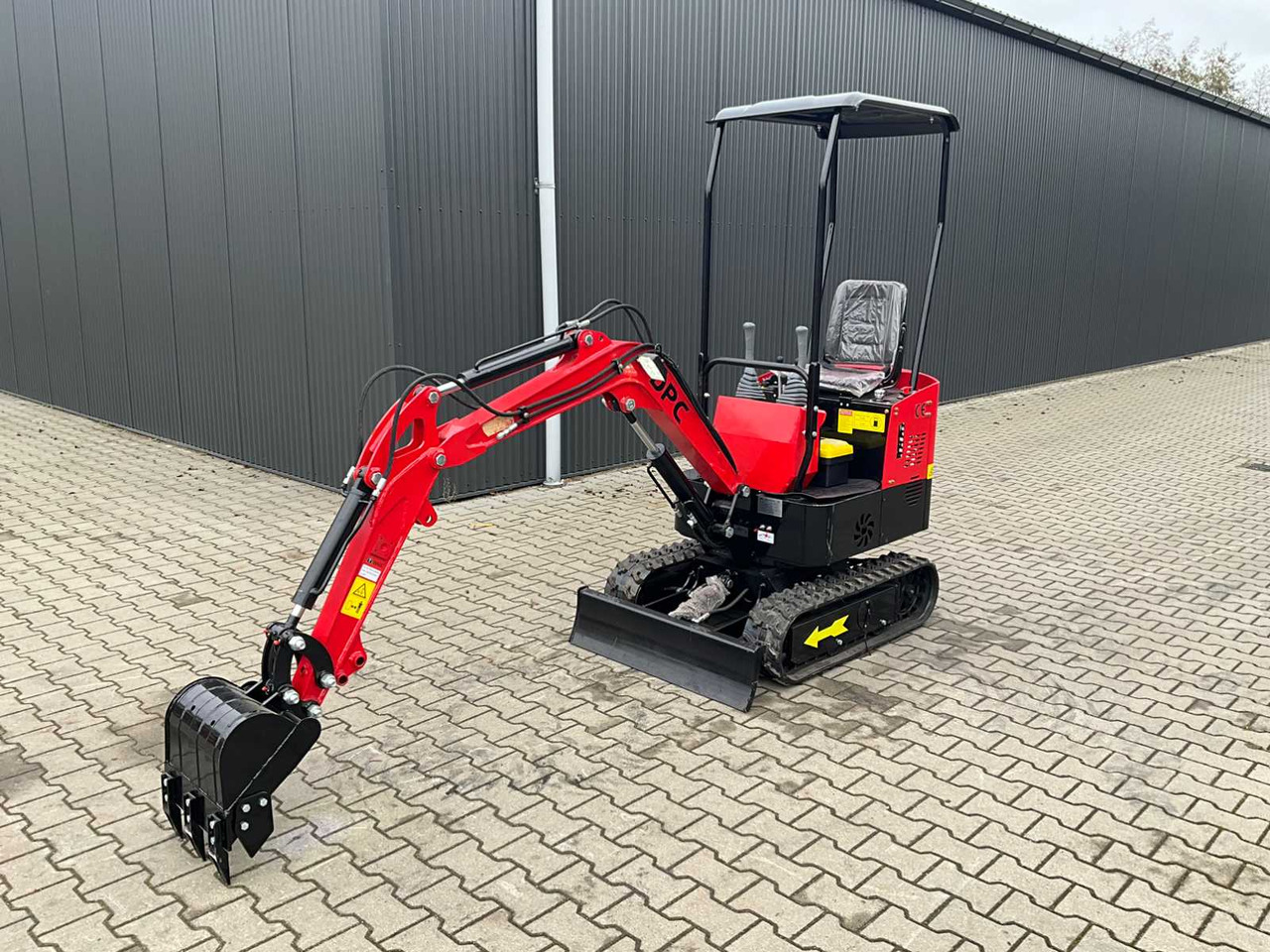 DPC HT10H MINI EXCAVATOR - حفارة مصغرة: صور 2 DPC HT10H MINI EXCAVATOR - حفارة مصغرة: صور 2