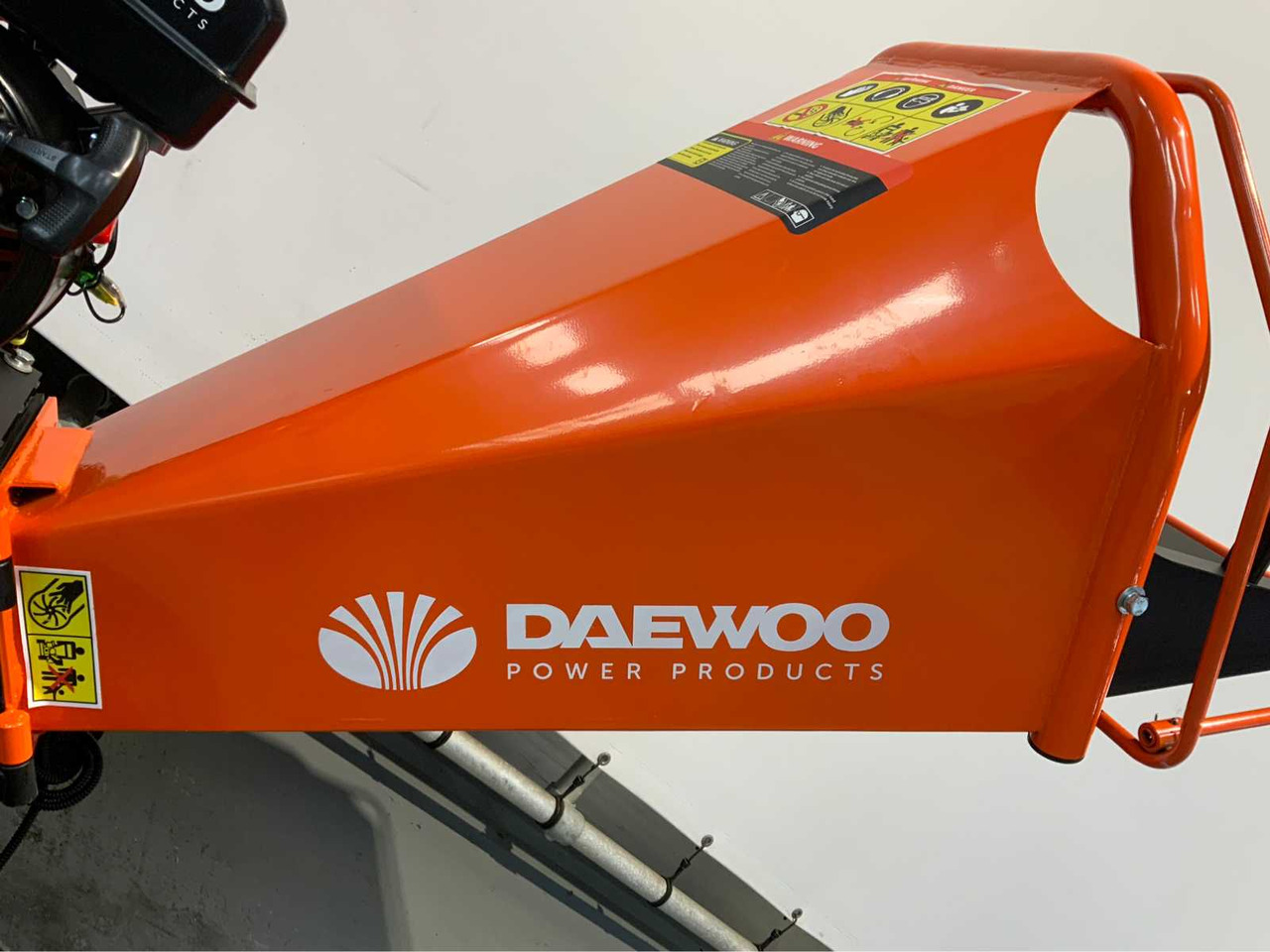 Daewoo DWFWC230 - ماكينة تقطيع الأغصان: صور 5 Daewoo DWFWC230 - ماكينة تقطيع الأغصان: صور 5
