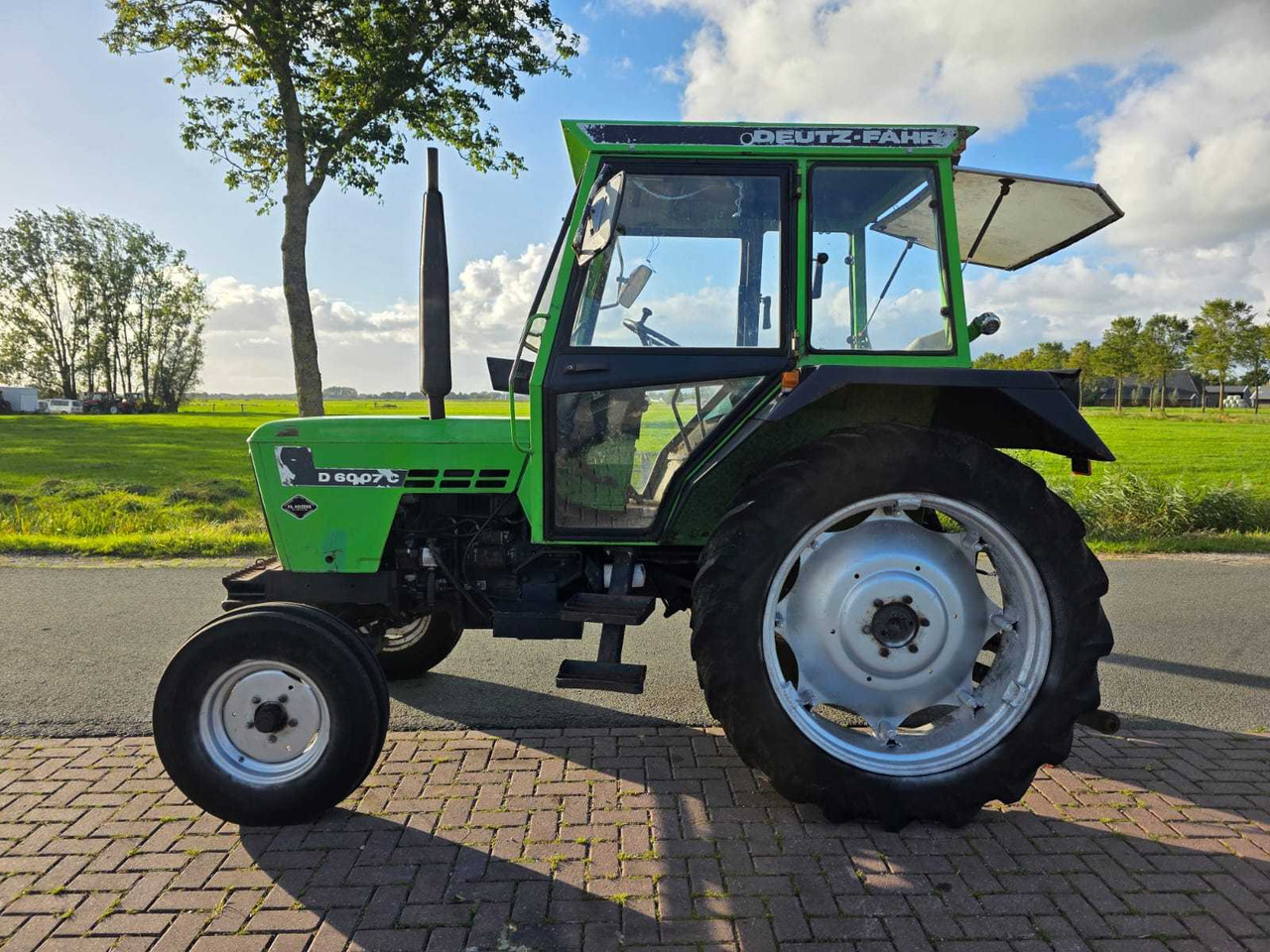 Deutz D 6007C - جرار: صور 3 Deutz D 6007C - جرار: صور 3