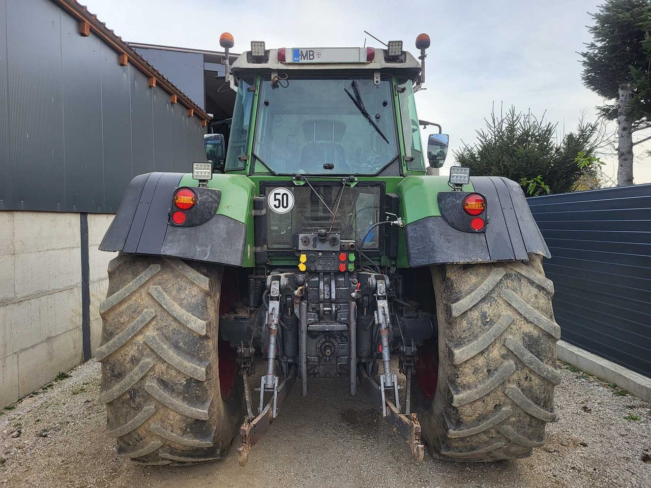 جرار FENDT - 920 FAVORIT VARIO - 4-WHEEL DRIVE TRACTOR - 2009: صور 7