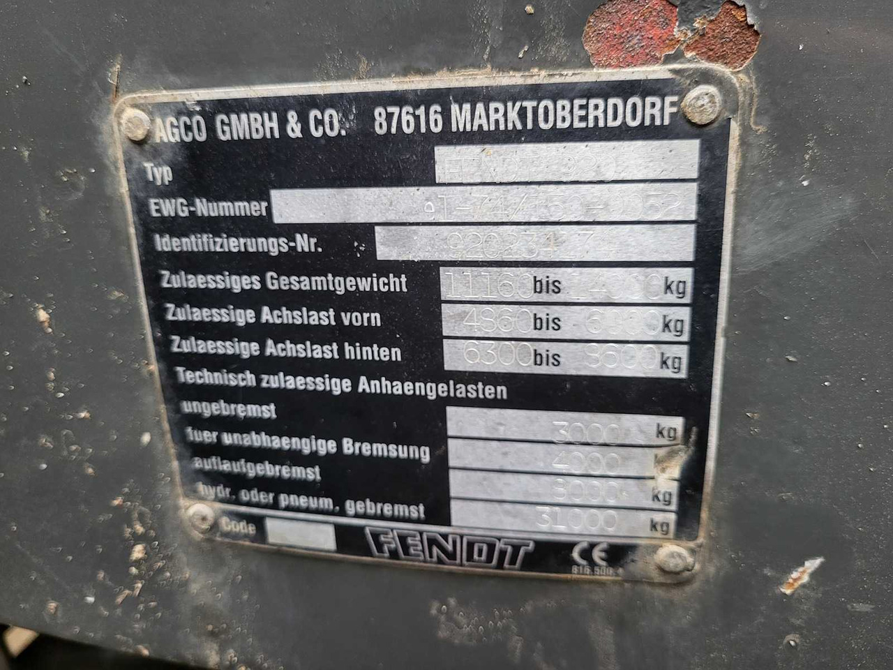 جرار FENDT - 920 FAVORIT VARIO - 4-WHEEL DRIVE TRACTOR - 2009: صور 14