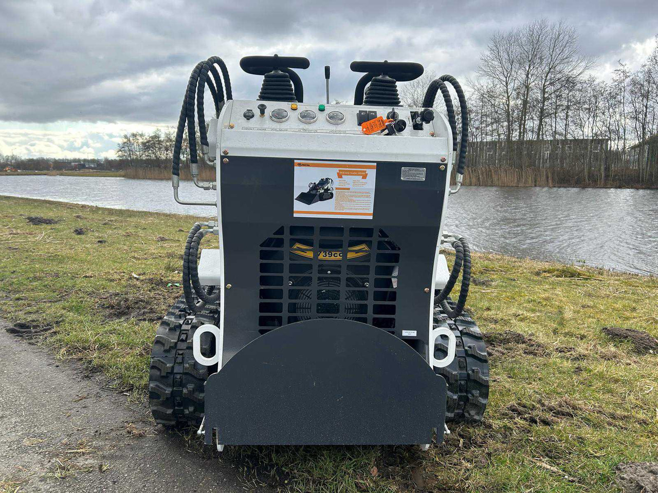 FF industrial ME400 - اللودر بعجل: صور 5 FF industrial ME400 - اللودر بعجل: صور 5