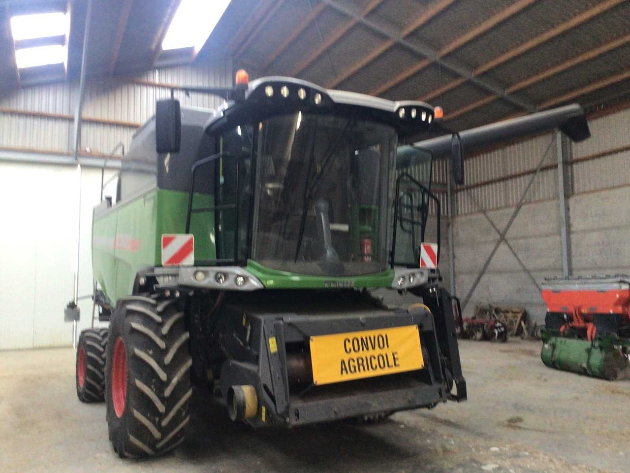 Fendt 6335C - حصادة شاملة: صور 3 Fendt 6335C - حصادة شاملة: صور 3