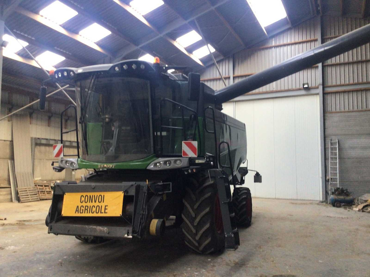 Fendt 6335C - حصادة شاملة: صور 1 Fendt 6335C - حصادة شاملة: صور 1