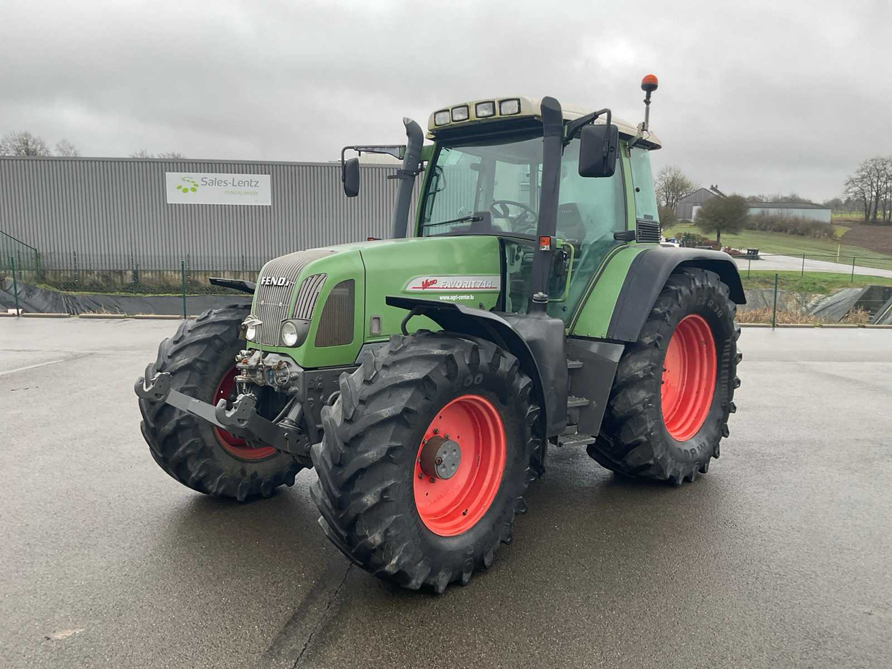 Fendt 714 - جرار: صور 1 Fendt 714 - جرار: صور 1