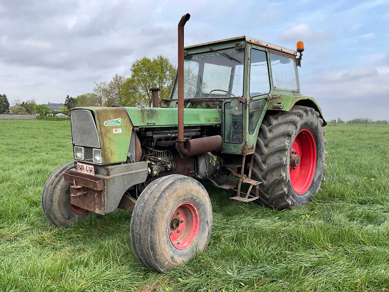 Fendt Favorit 611S FW 182 - جرار: صور 1 Fendt Favorit 611S FW 182 - جرار: صور 1