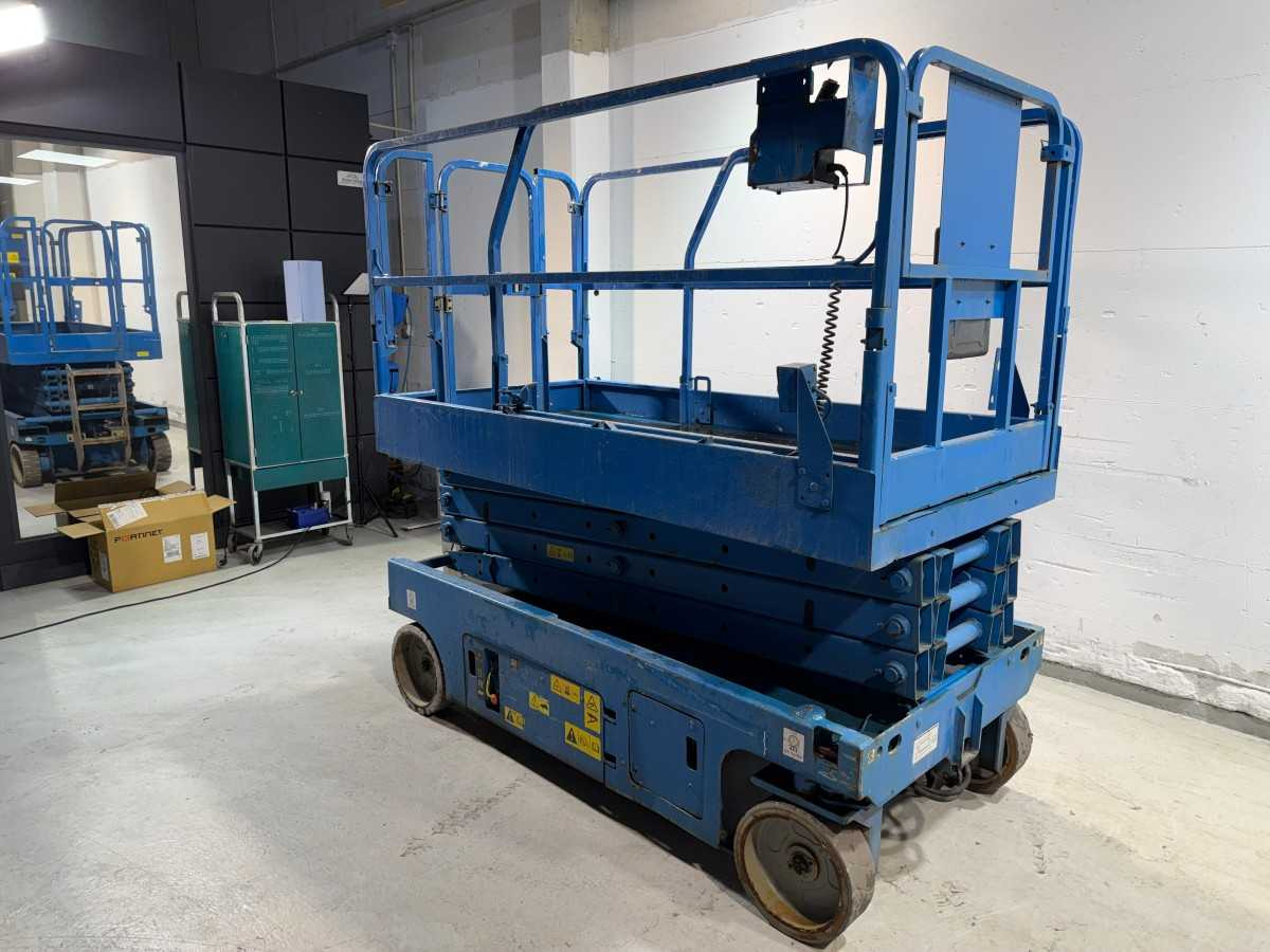 GENIE - 2006 - GS-2646 - AERIAL PLATFORM - منصات هيدروليكية متنقلة: صور 2 GENIE - 2006 - GS-2646 - AERIAL PLATFORM - منصات هيدروليكية متنقلة: صور 2