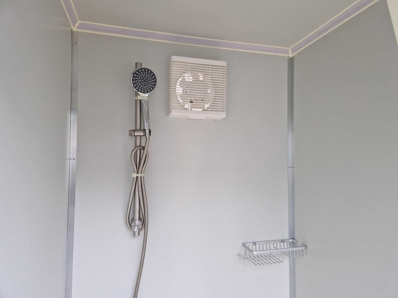 البيت الحاوية Greenland Douche/toilet unit: صور 16