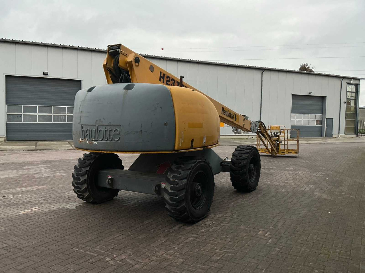 Haulotte H23TPX - منصات هيدروليكية متنقلة: صور 4 Haulotte H23TPX - منصات هيدروليكية متنقلة: صور 4
