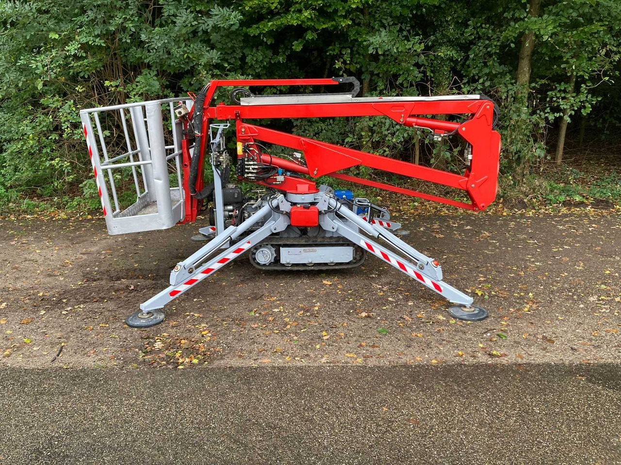 Hinowa Picchio 1050 - منصات هيدروليكية متنقلة: صور 4 Hinowa Picchio 1050 - منصات هيدروليكية متنقلة: صور 4