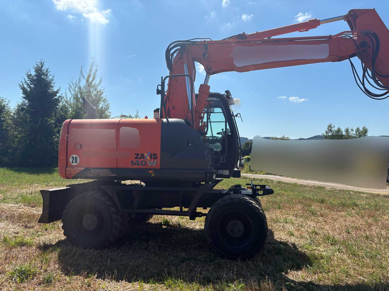 Hitachi ZAXIS 140W-5B - حفارة على عجلات: صور 5 Hitachi ZAXIS 140W-5B - حفارة على عجلات: صور 5