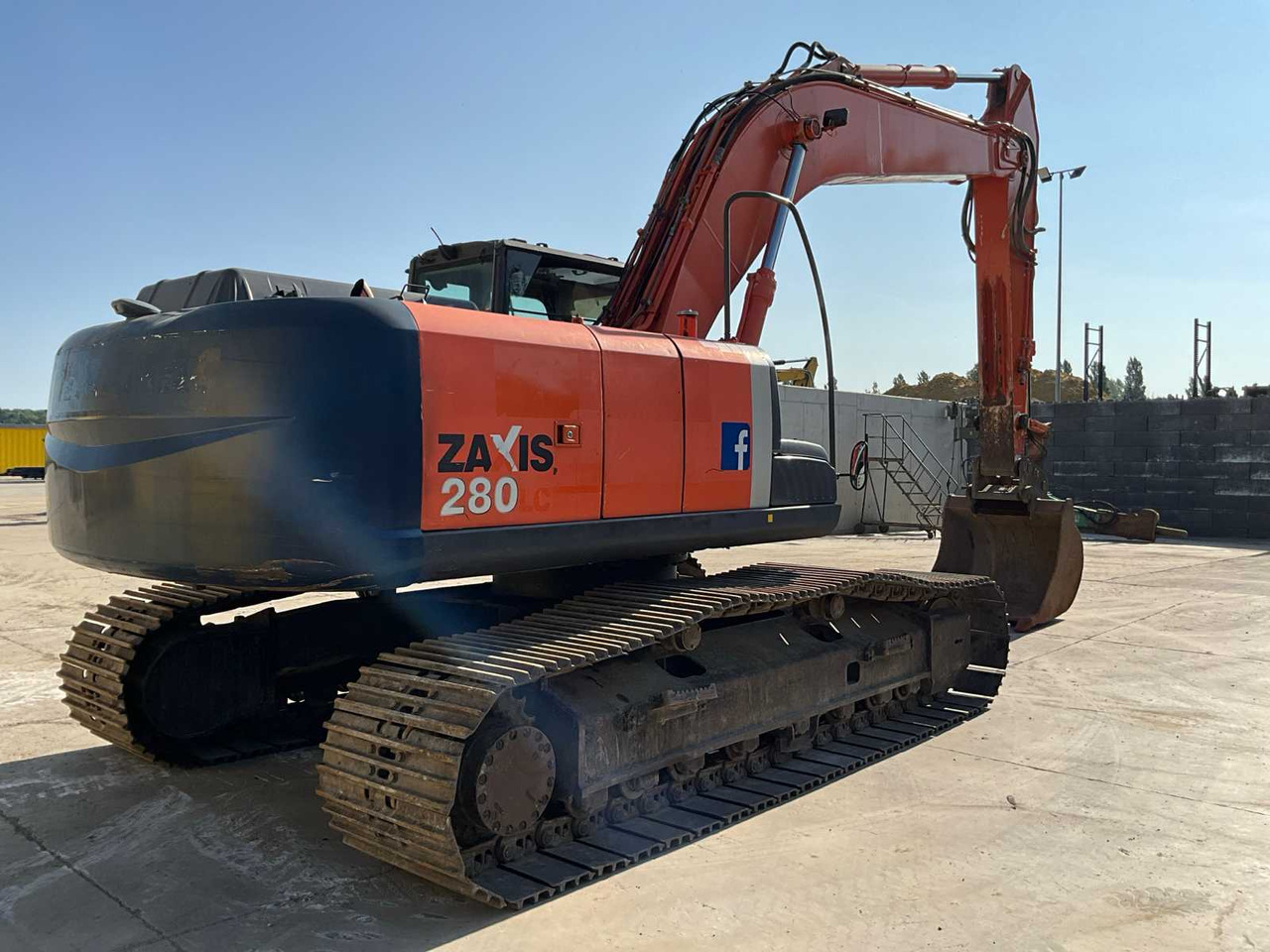 Hitachi ZX 280LC-3 - حفارات زحافة: صور 4 Hitachi ZX 280LC-3 - حفارات زحافة: صور 4