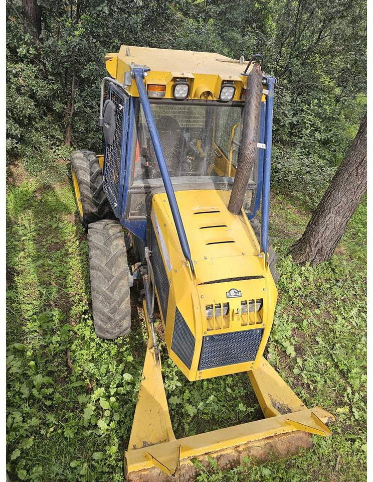 Hittner ECO TRAC 55V - معدات الحدائق: صور 5 Hittner ECO TRAC 55V - معدات الحدائق: صور 5