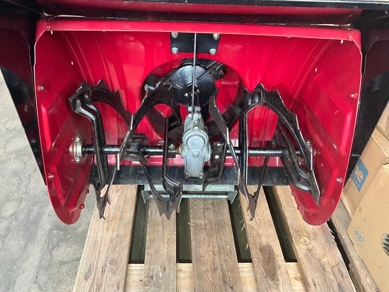 Honda HS760 - كاسحة ثلوج: صور 4 Honda HS760 - كاسحة ثلوج: صور 4