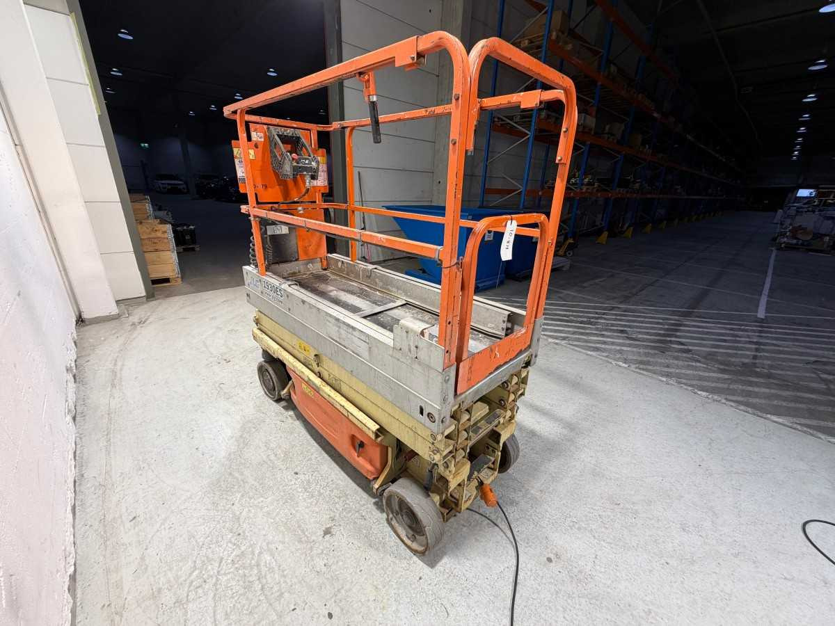 منصات هيدروليكية متنقلة JLG - 2013 - 1930ES - AERIAL PLATFORM: صور 6 منصات هيدروليكية متنقلة JLG - 2013 - 1930ES - AERIAL PLATFORM: صور 6