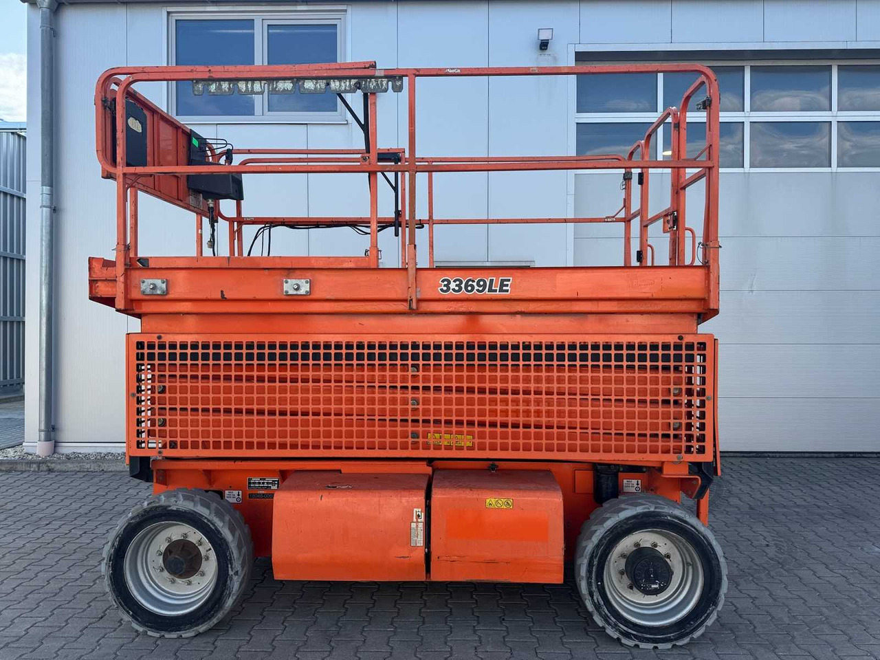 JLG 3369LE - منصات هيدروليكية متنقلة: صور 1 JLG 3369LE - منصات هيدروليكية متنقلة: صور 1